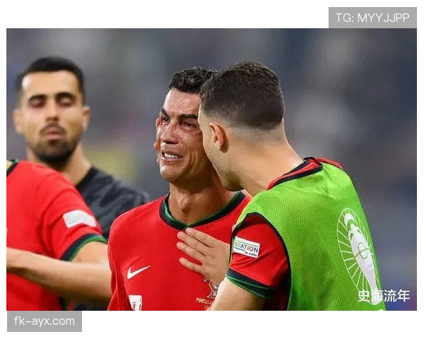 C罗标志性庆祝动作再引全球热议，激情瞬间点燃球迷热情